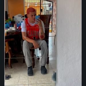 Meet your Posher, Manuel